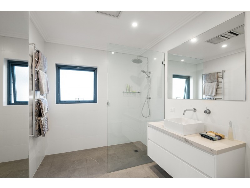 11 Iluka Road, Palm Beach NSW 2108