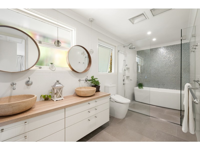 14 Careel Bay Crescent, Avalon Beach NSW 2107