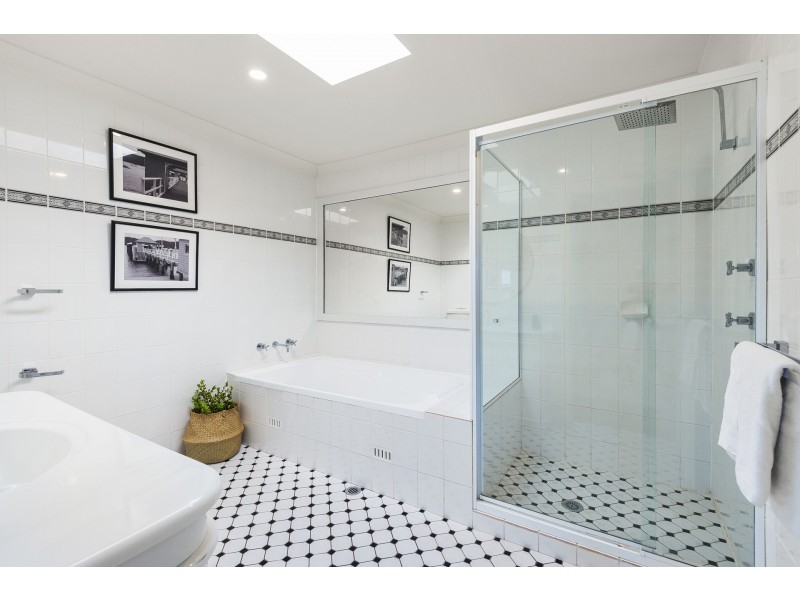 1042 Barrenjoey Road, Palm Beach NSW 2108