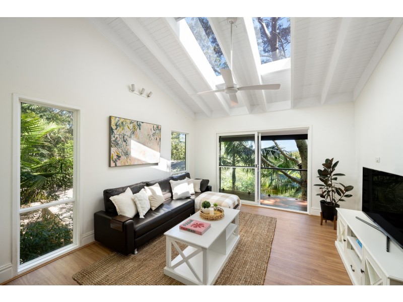 8 Crane Lodge Place, Palm Beach NSW 2108