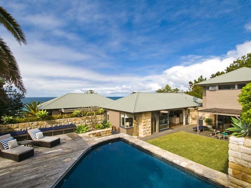 18 The Serpentine, Bilgola NSW 2107