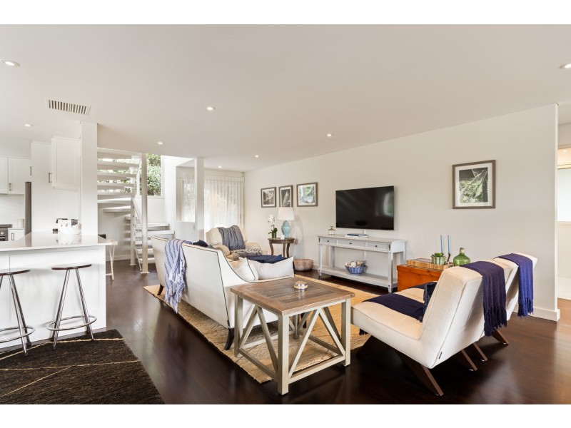 1064 Barrenjoey Road, Palm Beach NSW 2108