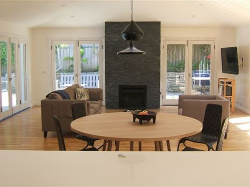 17 Ebor Road, Palm Beach NSW 2108