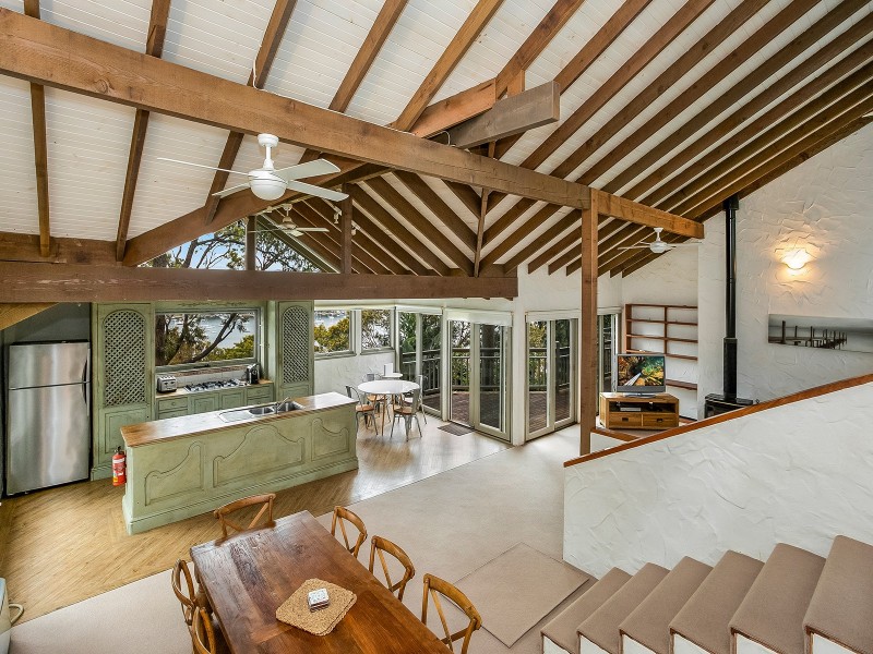 19a Beauty Drive, Whale Beach NSW 2107