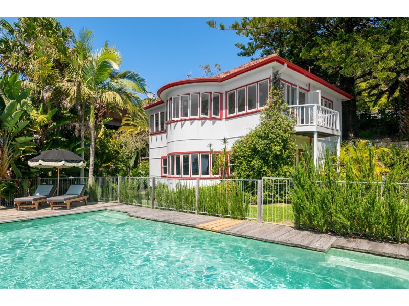 16 Surf Road, Whale Beach NSW 2107