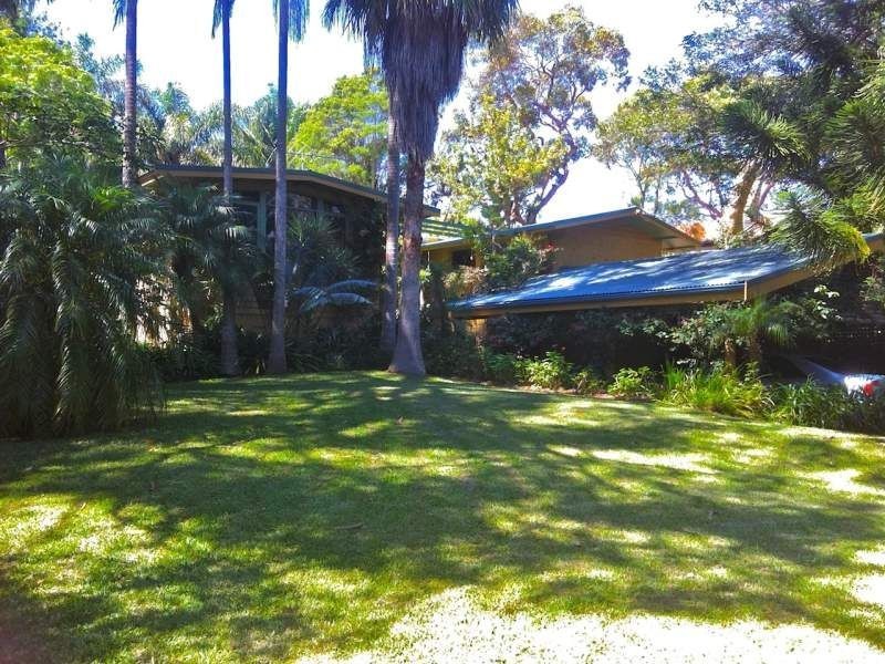11 Ebor Road, Palm Beach NSW 2108