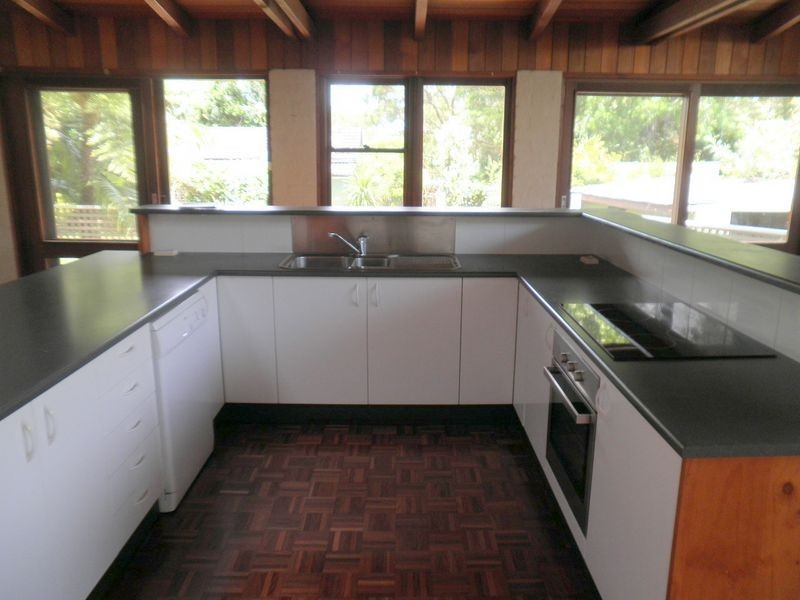 17 Bareena Road, Avalon NSW 2107