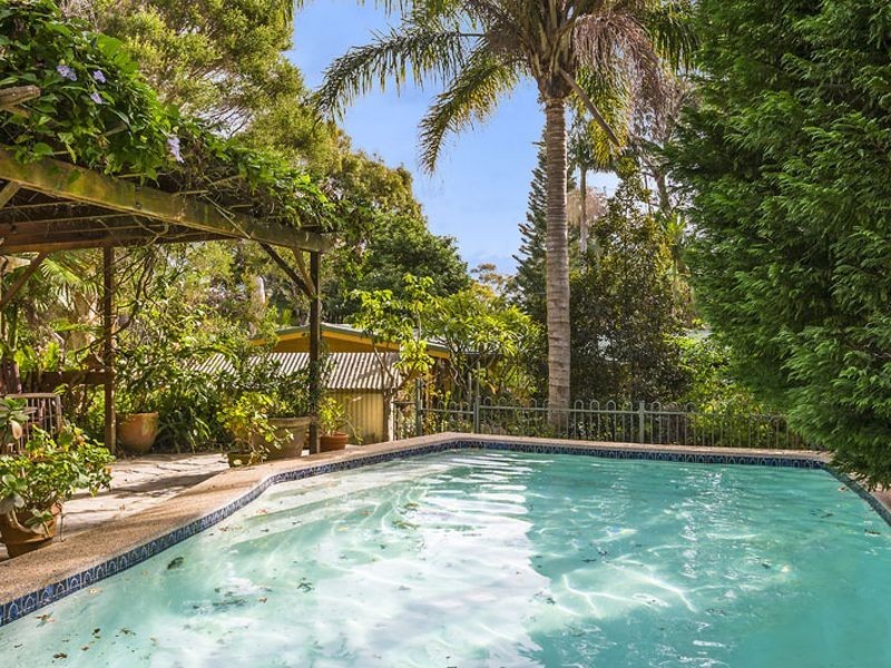 11 Ebor Road, Palm Beach NSW 2108