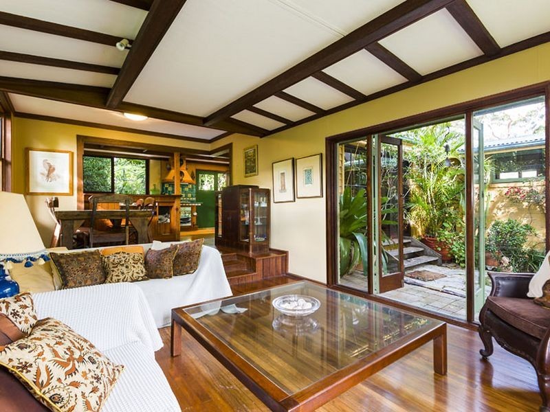 11 Ebor Road, Palm Beach NSW 2108