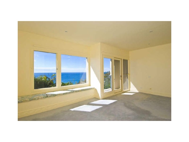 6B Surf Road, Whale Beach NSW 2107