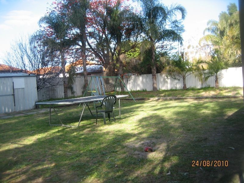 10 Fleetwood Road, Lynwood WA 6147