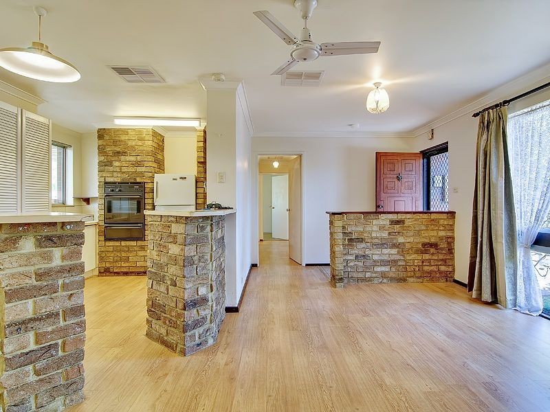 13 Lochee Way, Bull Creek WA 6149