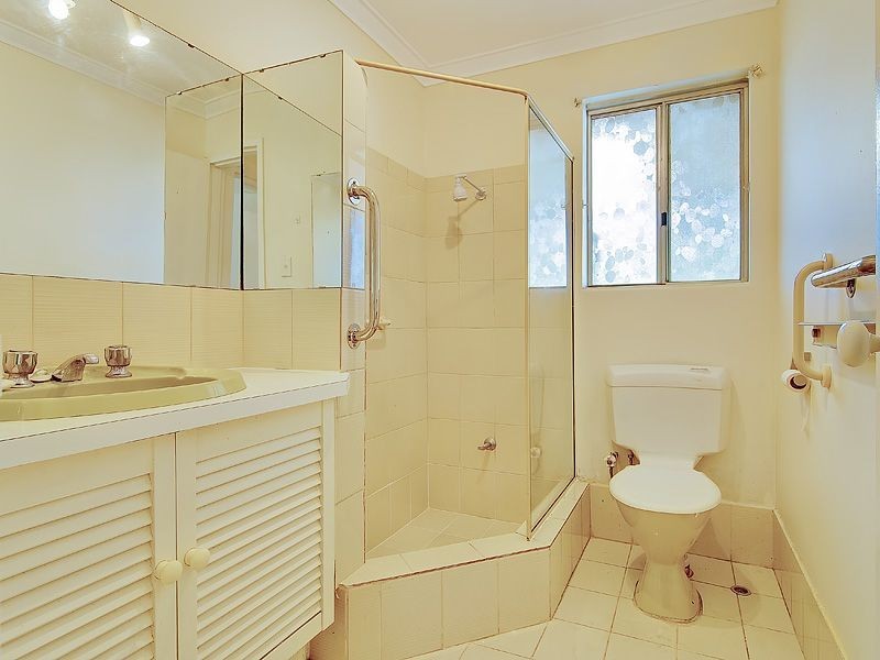 13 Lochee Way, Bull Creek WA 6149