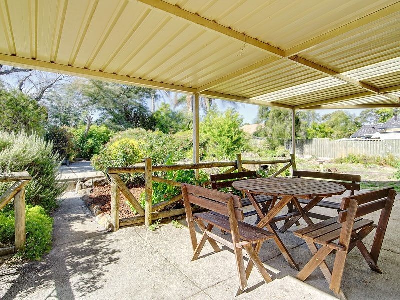 13 Lochee Way, Bull Creek WA 6149