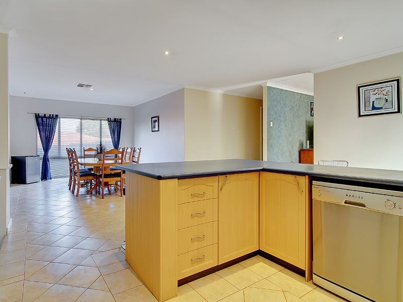 5 Harwood Rise, Leeming WA 6149