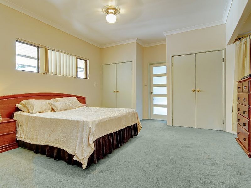 5 Harwood Rise, Leeming WA 6149