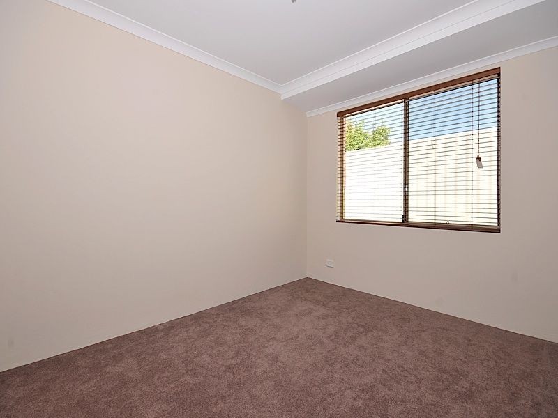 2A Classon Gardens, Leeming WA 6149