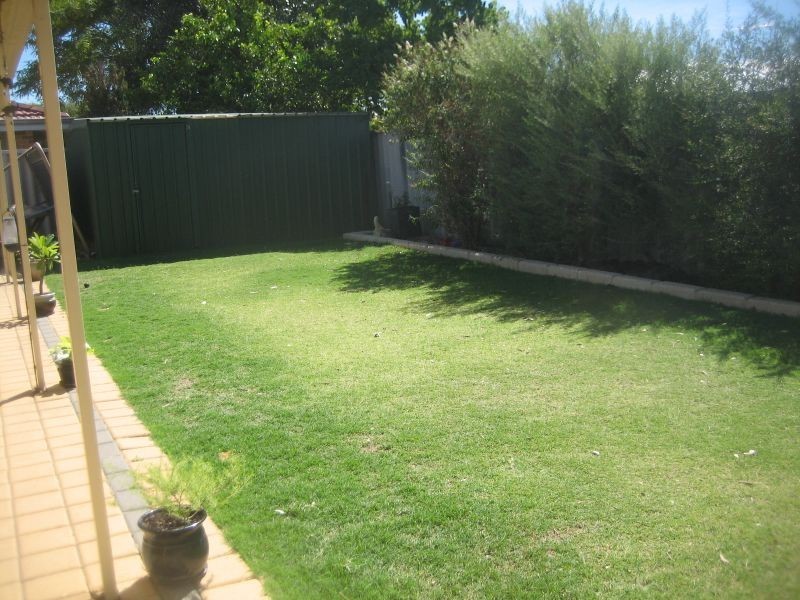 17 Folland Parade, Atwell WA 6164