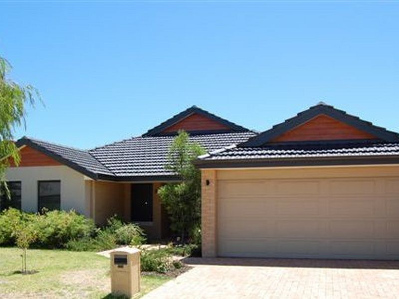 16 Freycinet Circuit, Aubin Grove WA 6164