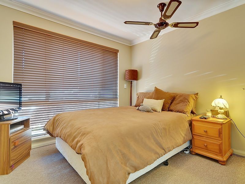 2/4 Trellis Place, Spearwood WA 6163