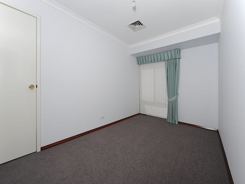 56 Calley Drive, Leeming WA 6149