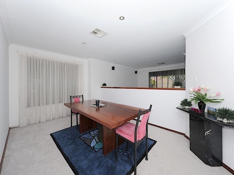 56 Calley Drive, Leeming WA 6149