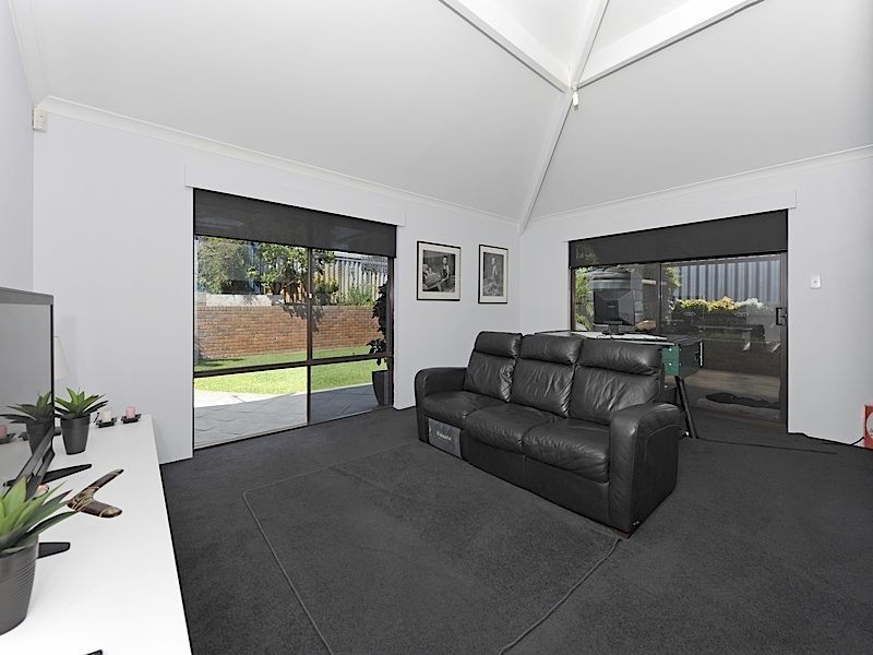 56 Calley Drive, Leeming WA 6149