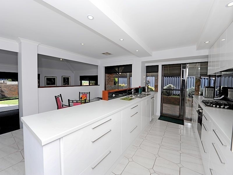 56 Calley Drive, Leeming WA 6149