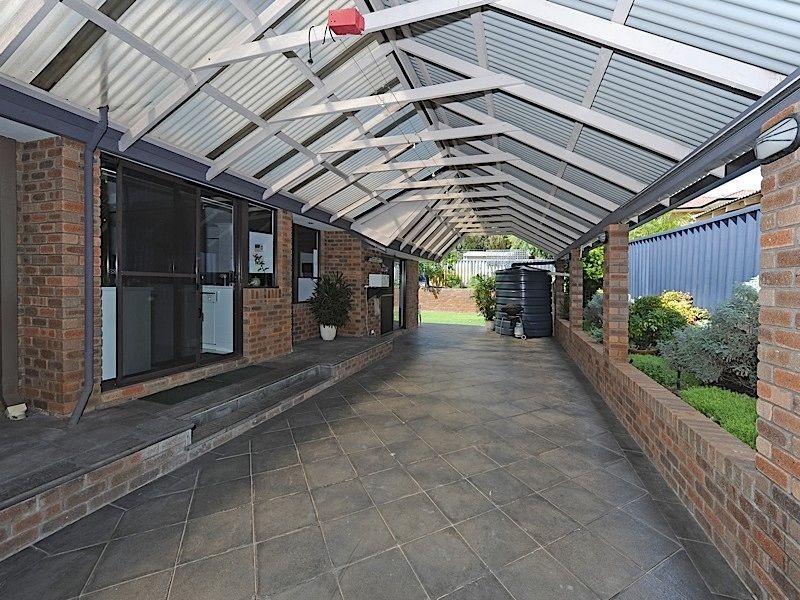 56 Calley Drive, Leeming WA 6149