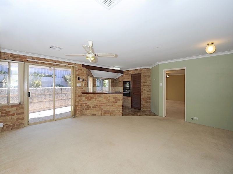 6 Shemels Court, Leeming WA 6149