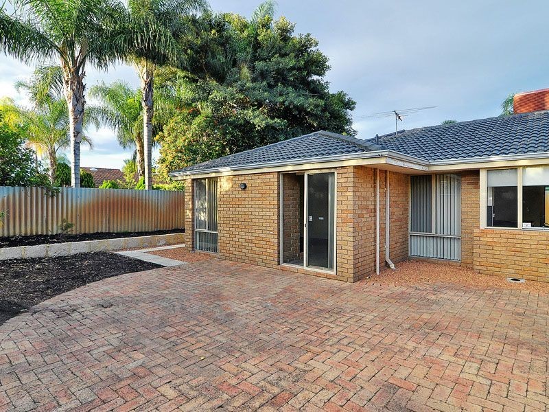 15 Earnshaw Loop, Leeming WA 6149