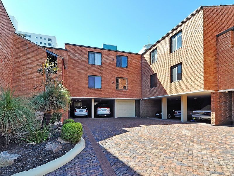 4/3 Darley Street, South Perth WA 6151