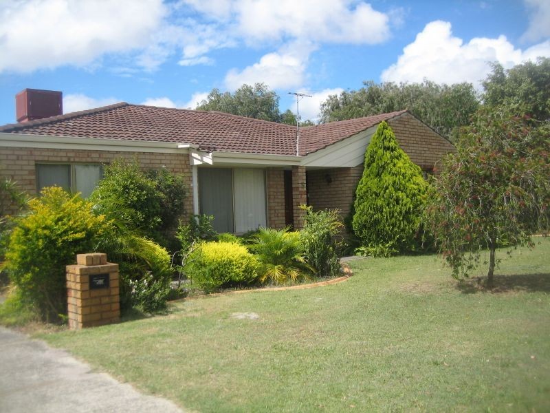 5 Burnby Cross, Leeming WA 6149