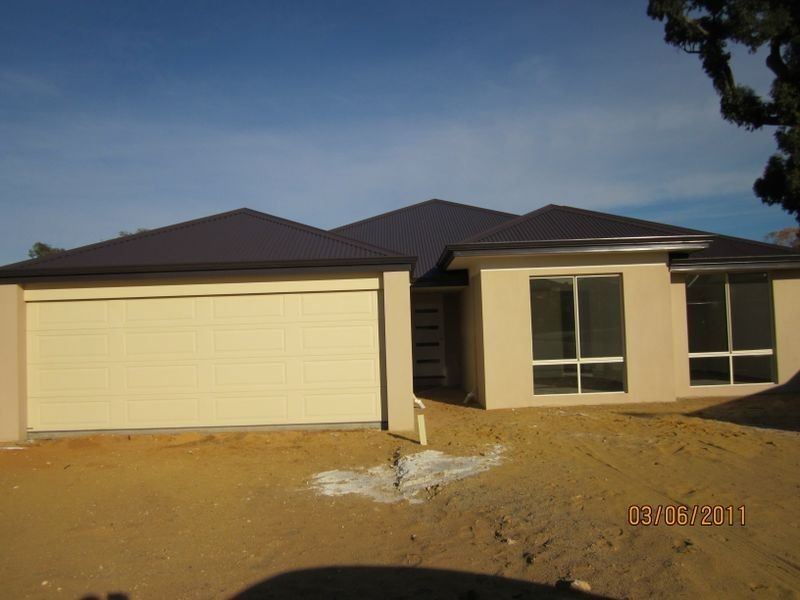 2 Westport Link, Leda WA 6170