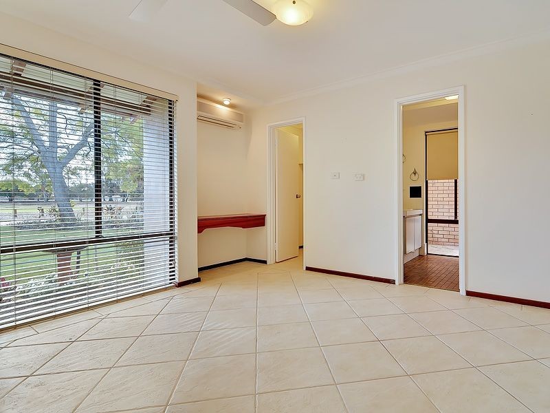 10 Irwin Street, Leeming WA 6149