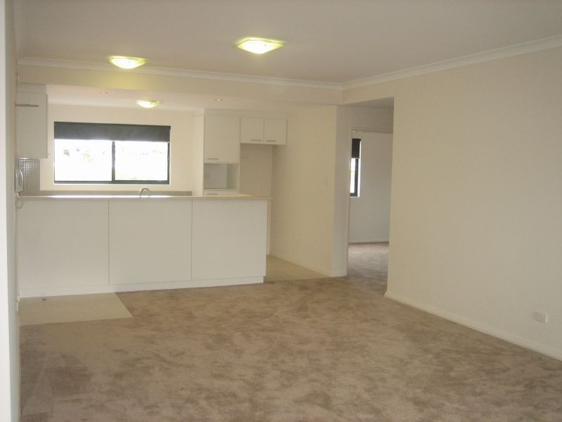 9/2 Stockton Bend, Atwell WA 6164