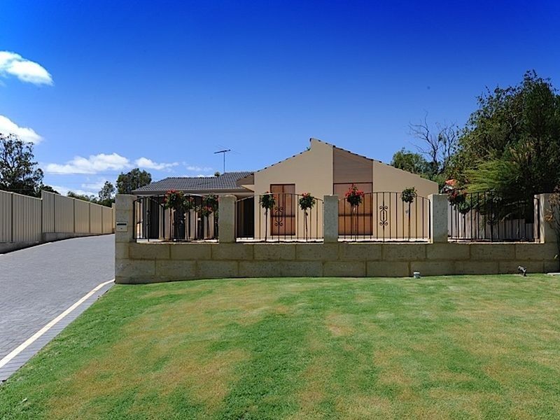 14 Krugger Place, Leeming WA 6149