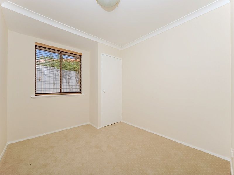 14 Krugger Place, Leeming WA 6149