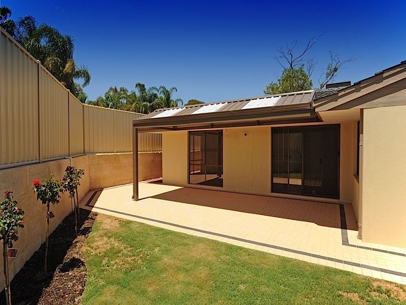 14 Krugger Place, Leeming WA 6149