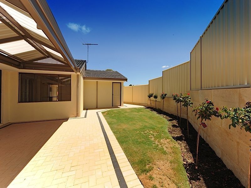 14 Krugger Place, Leeming WA 6149