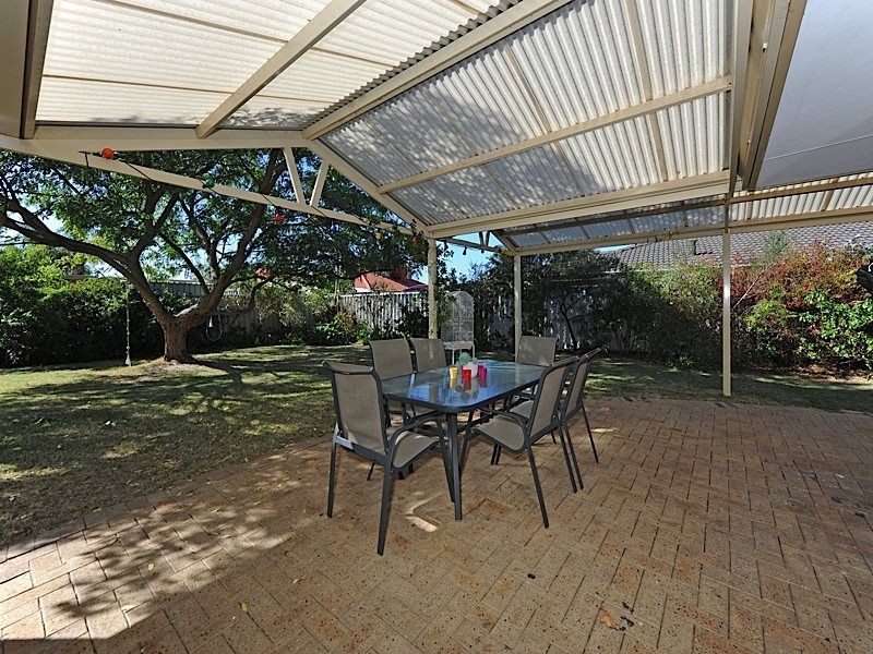 77 Casserley Drive, Leeming WA 6149