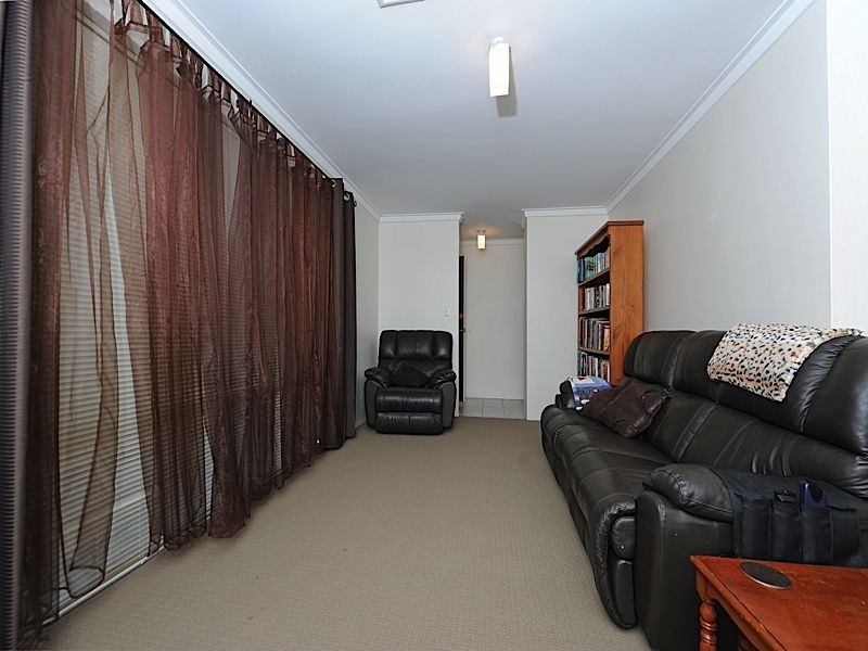 77 Casserley Drive, Leeming WA 6149
