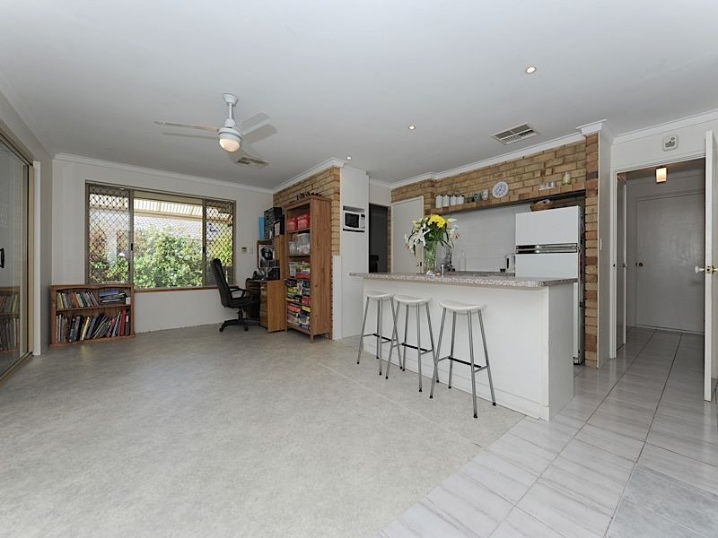 77 Casserley Drive, Leeming WA 6149