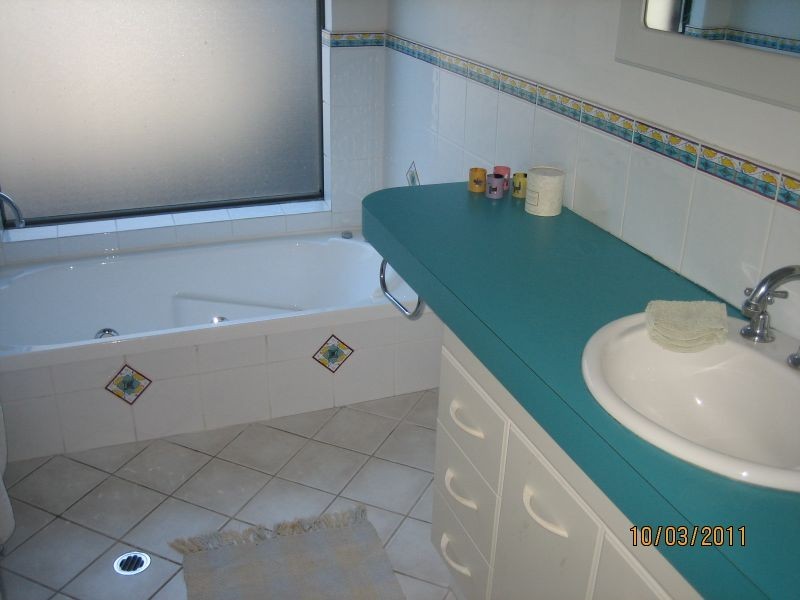 8 Dain Court, Leeming WA 6149