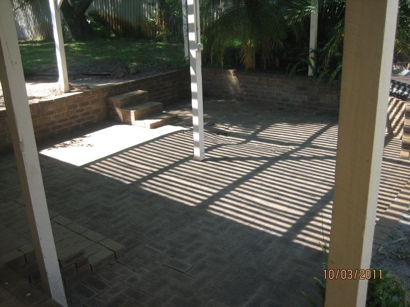 8 Dain Court, Leeming WA 6149