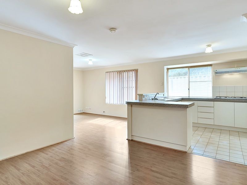 27 Burdett Retreat, Murdoch WA 6150