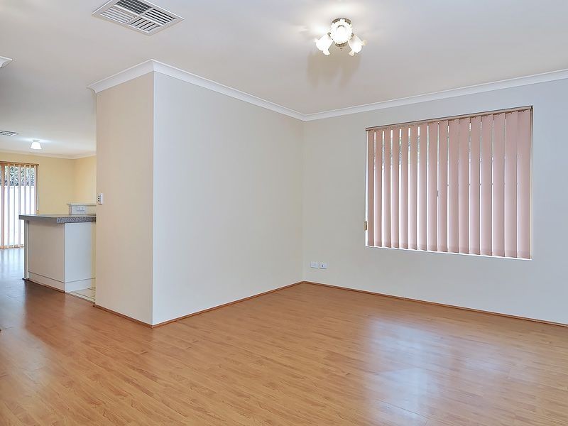 27 Burdett Retreat, Murdoch WA 6150