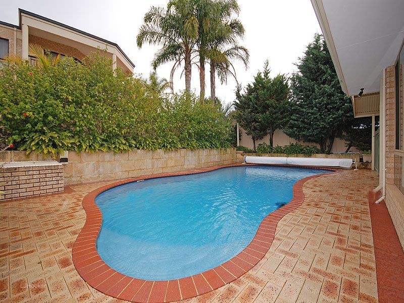 75 Sylvan Crescent, Leeming WA 6149