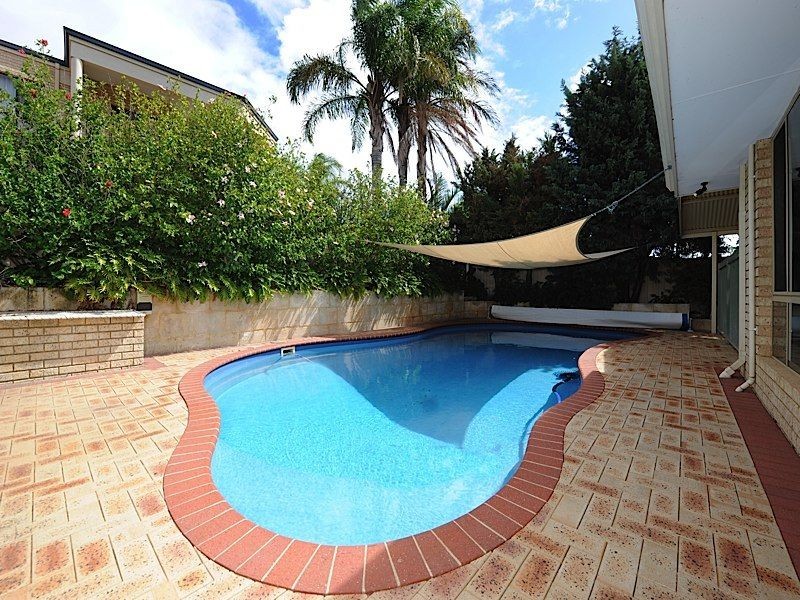 75 Sylvan Crescent, Leeming WA 6149