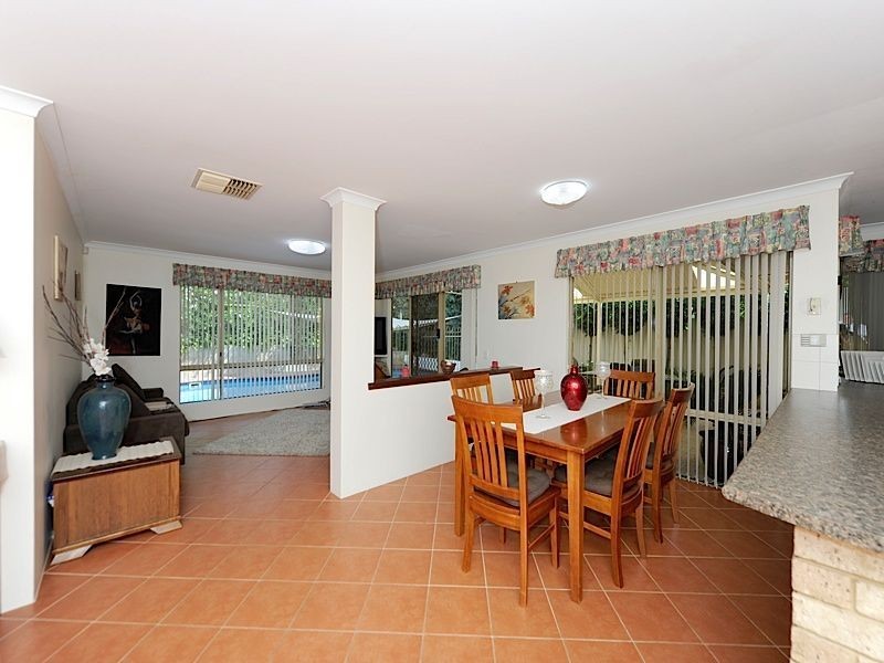 75 Sylvan Crescent, Leeming WA 6149